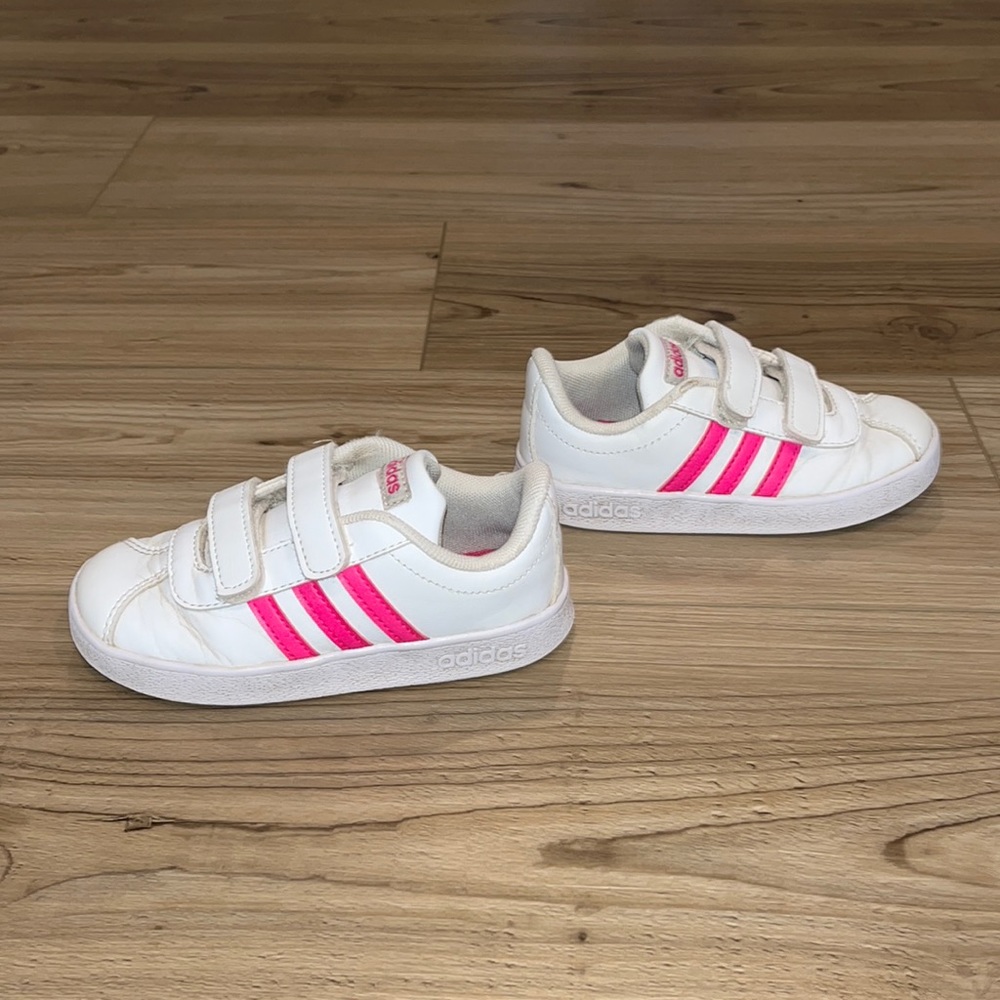 Kids adidas tennis shoes